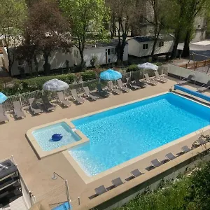 3* Camping Les Rives D'auzon
